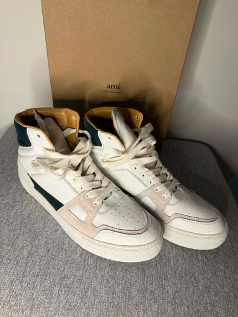 Ami Paris Mid Top Sneaker - White/Green - EU 45